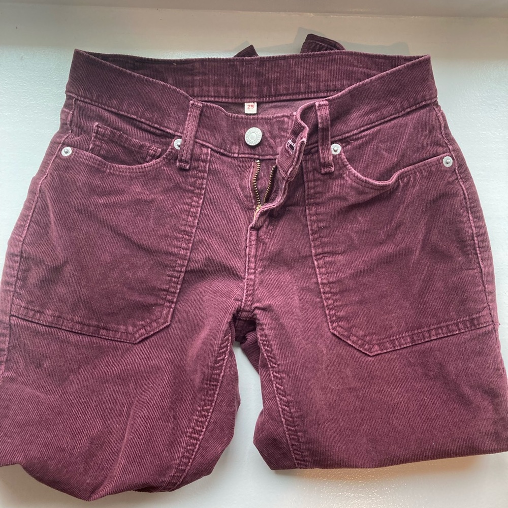 Maroon corduroy Levi’s